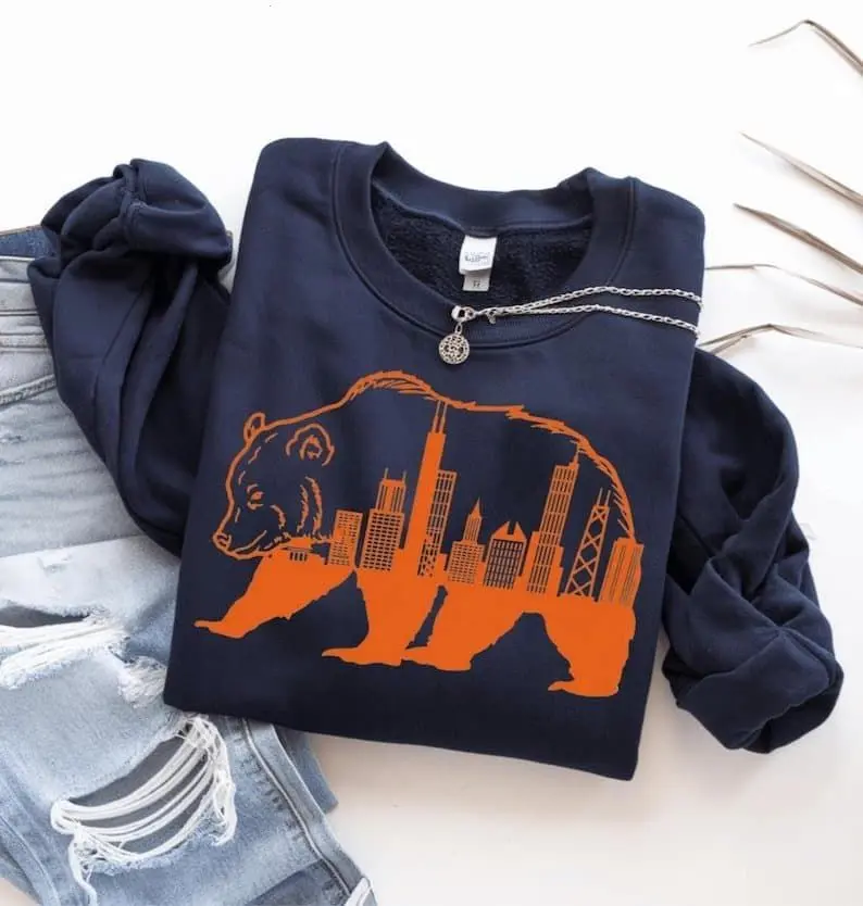 Chicago Bear Skyline Sweatshirt, Minimal Chicago Cit Hoodie, Bear Silhouette Graphic Shirt, Urban Chicago Football, City Skyline Bear Tee