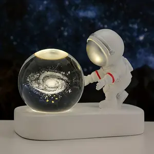 Christmas and New Year creative astronaut crystal ball ornament decoration bedroom luminous USB interface small night light office desktop small ornament table light atmosphere light birthday gift girlfriend Valentine's Day best friend gift