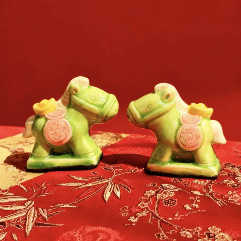 Handmade Chinese-Style Ceramic Green Horse Figurine - Wizard of Oz Lucky Art Desktop Decor