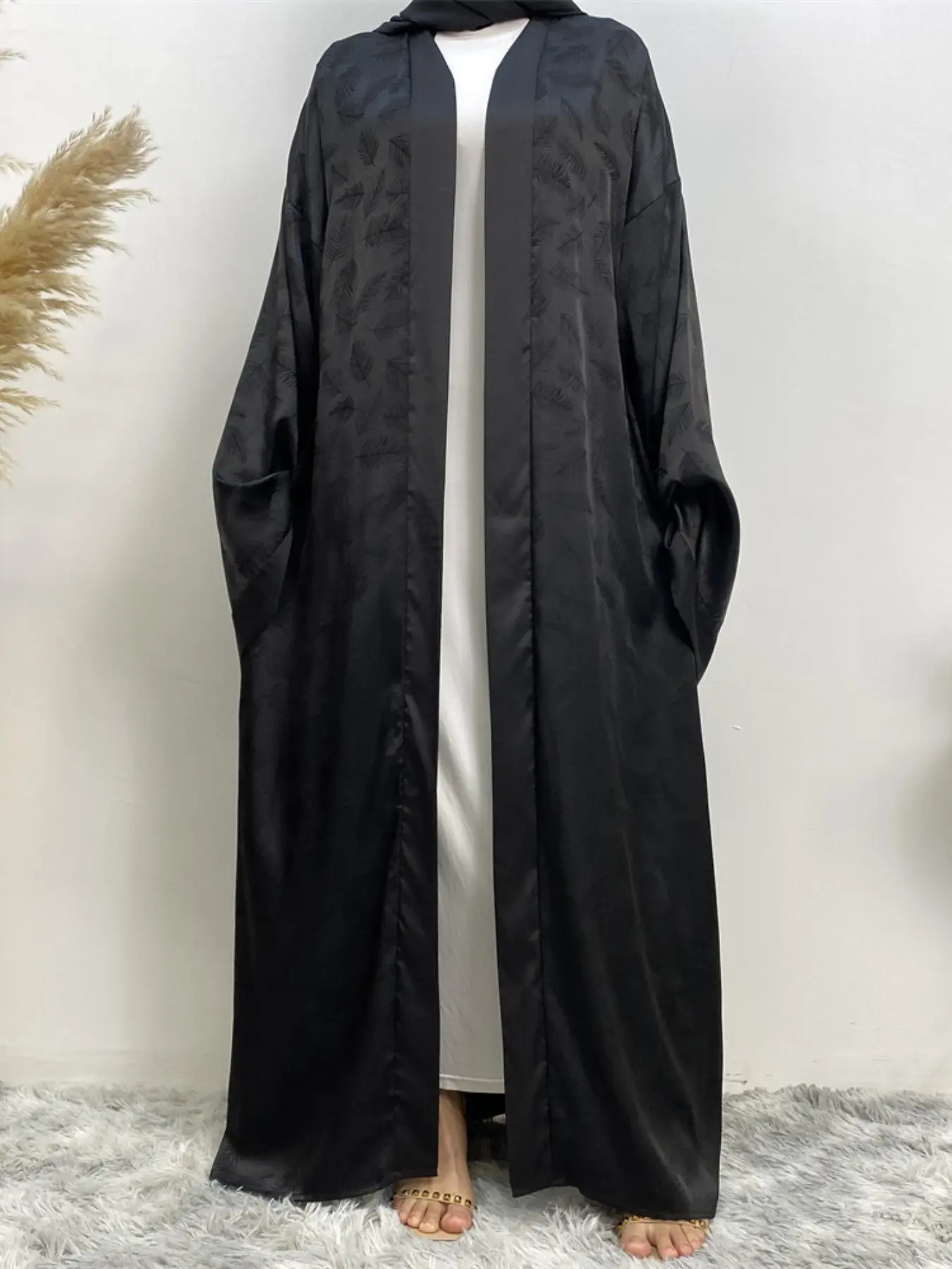 Women's Leaf Pattern Belted Satin Abaya, Modest Casual Long Sleeve Open Front Abaya for Daily Wear, Women's Islamic Clothing for Spring & Fall, Modest Muslim Outfits