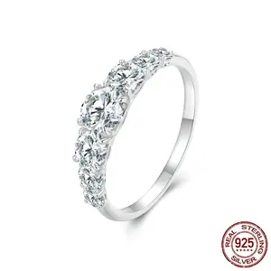 Valémoire D-Color Moissanite Ring | Heart Setting 925 Silver