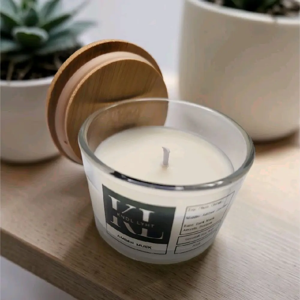 Luxury Amber Musk Scented Candle - 3oz Coconut Soy Wax Candle