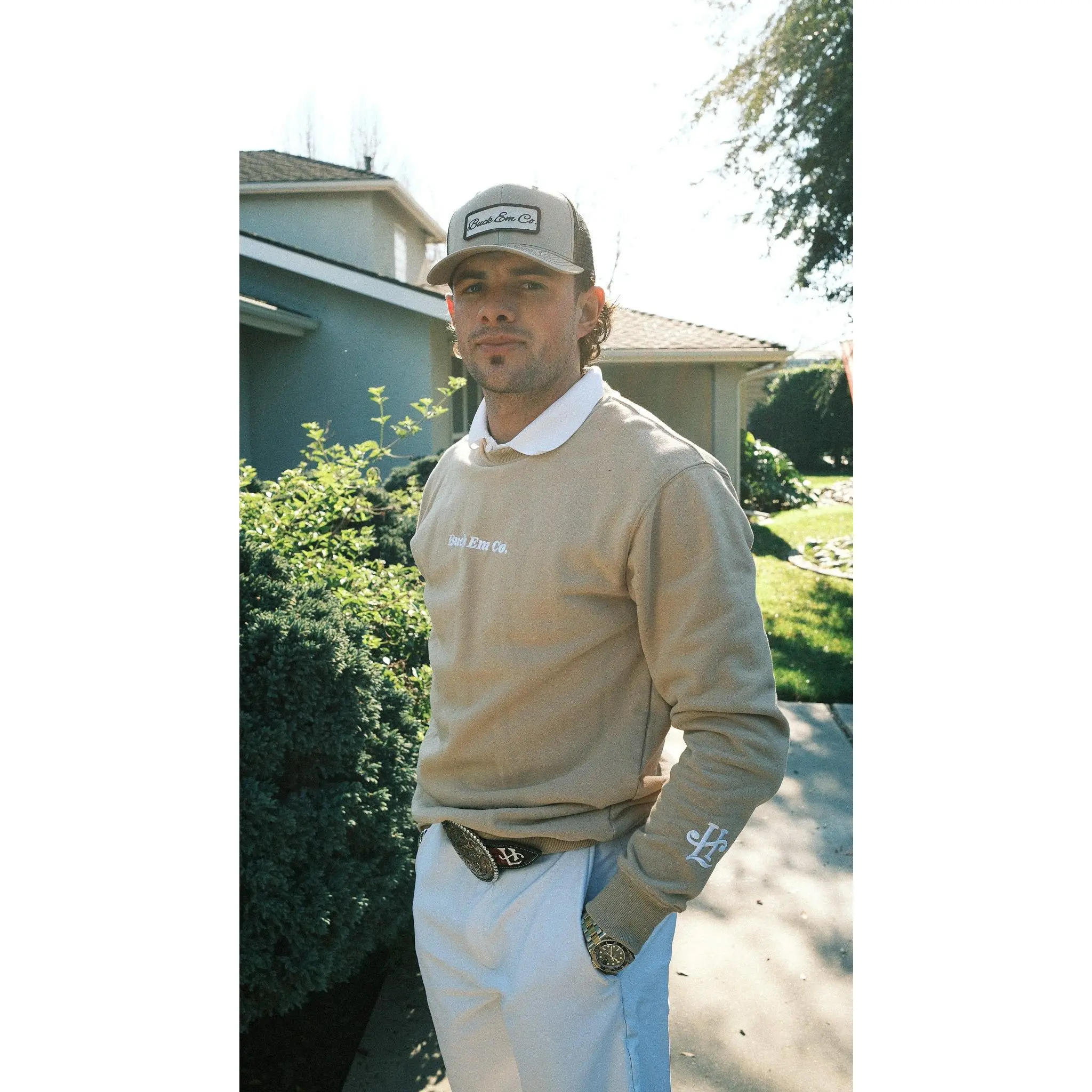 BUCK EM CO CREW (Embroidered - Tan)