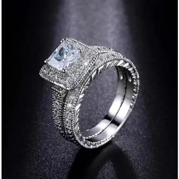 Vintage Princess Cut Bridal Ring Set for Women, Classic 2-Piece Set with Sparkling Simulated Gems, Perfect for Daily Wear, Wedding Ring Sets