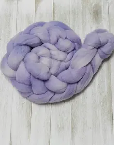Lilac Falkland Wool Roving