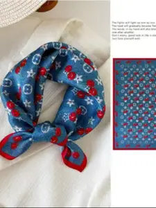 Silk scarves, women's mulberry silk small square scarves, fashionable for spring, autumn, and summer, high-end silk scarves