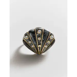 Nikki Shell Statement Ring - Black