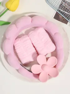 4pcs fashion simple hair band and wrist band suitable for women bath use, pink, blue, black and purple cloud hair band and wrist band, matte flower hair clip suitable for gifts for women