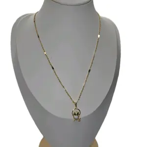 Cadena con búho chico baño de oro 14k