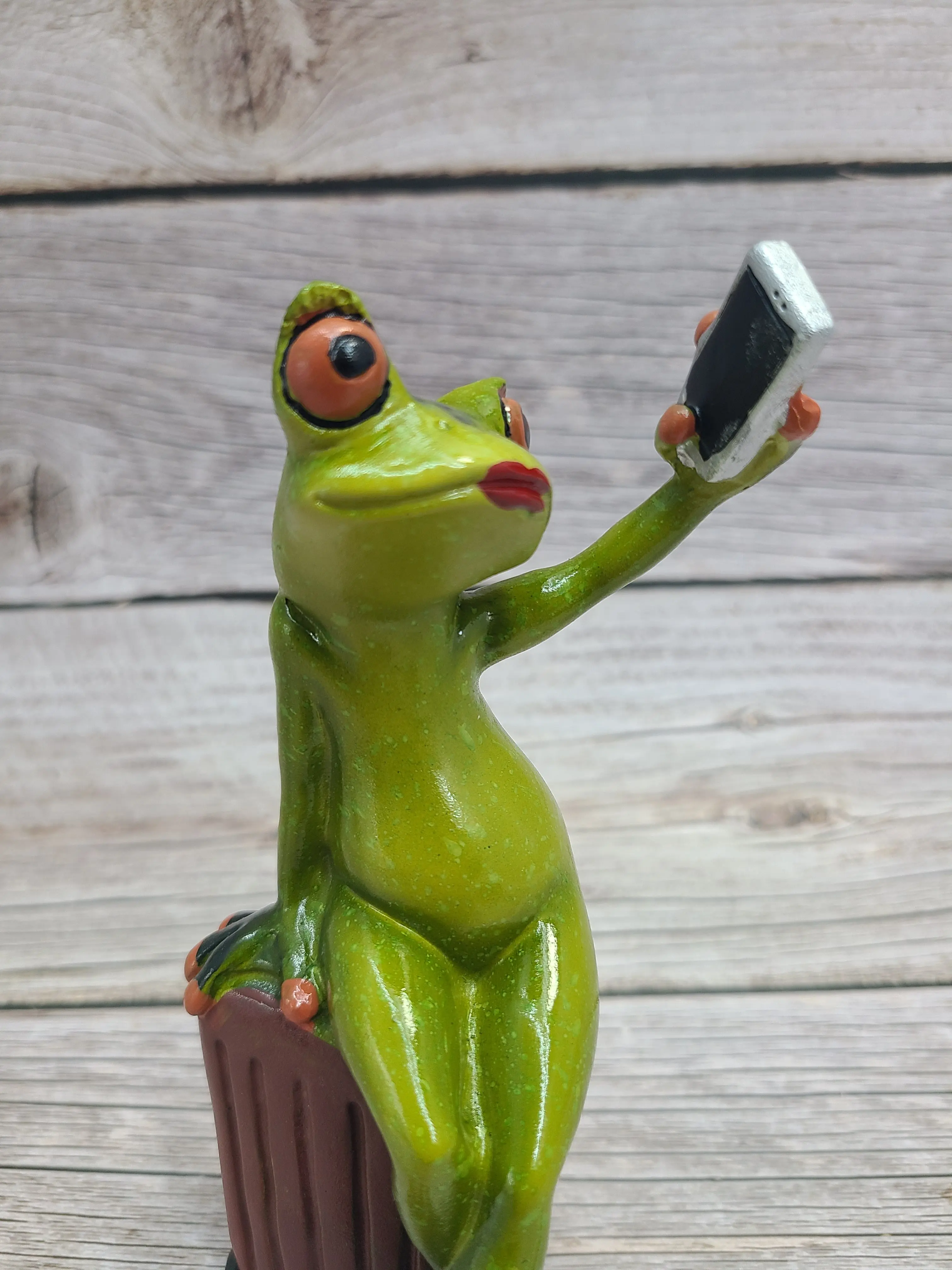 Funny Frog Figurine