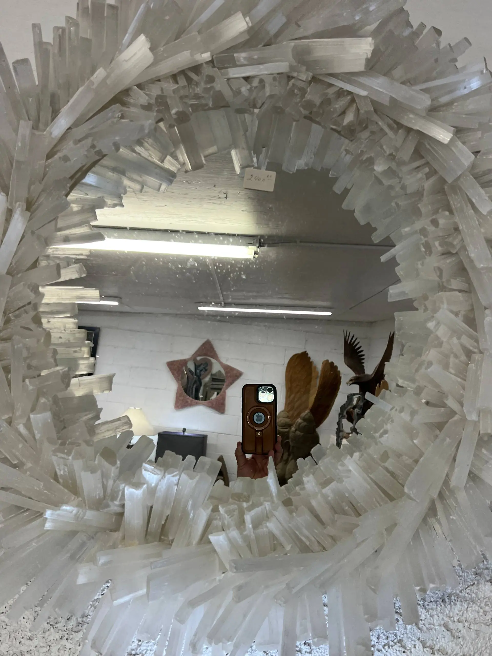 Selenite wall mirror beautiful round shaped