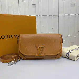 Pre-owned Louis Vuitton EPI Shoulder Bags 9.65'' R2599 Shoulder Bag C13349920058 0327 T2 Betsy
