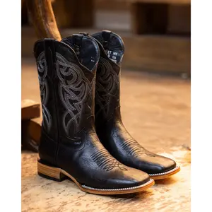 Monarch: Men Grizzly Black Square Toe Boots Monarch: Men Grizzly Black Square Toe Boots