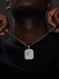 Men's Lion Pendant Necklace, Simple Cool Carved Tag Design, Perfect Gift for Him, Stylish Jewelry Accessory for Daily Wear