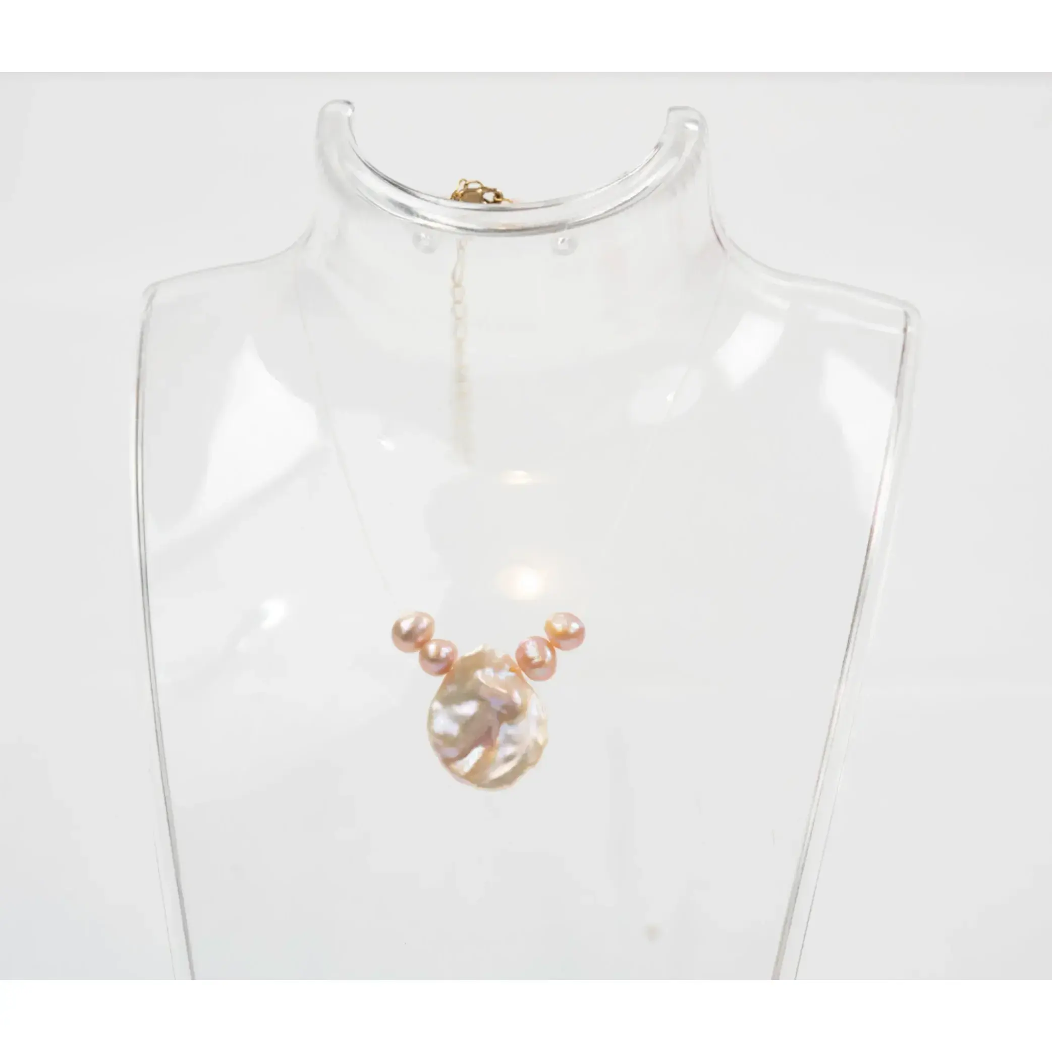 Cupid Floating Pearl Necklace