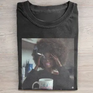 Comfort Colors Retro Decadent Doll Face Shirt, Barbie Girl T-Shirt, Vintage Barbiecore Doll Graphic Tee, Y2K Pop Culture Meme, Streetwear Meme Shirt Women, Vintage Casual Outfit, Fast Shipping USA