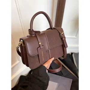 Fashionable Ladies Structured Top Handle Purse Magnetic Clasp Closure Small Square Shoulder Bag Versatile Crossbody Chic Daypack Casual Crossbody Bag
