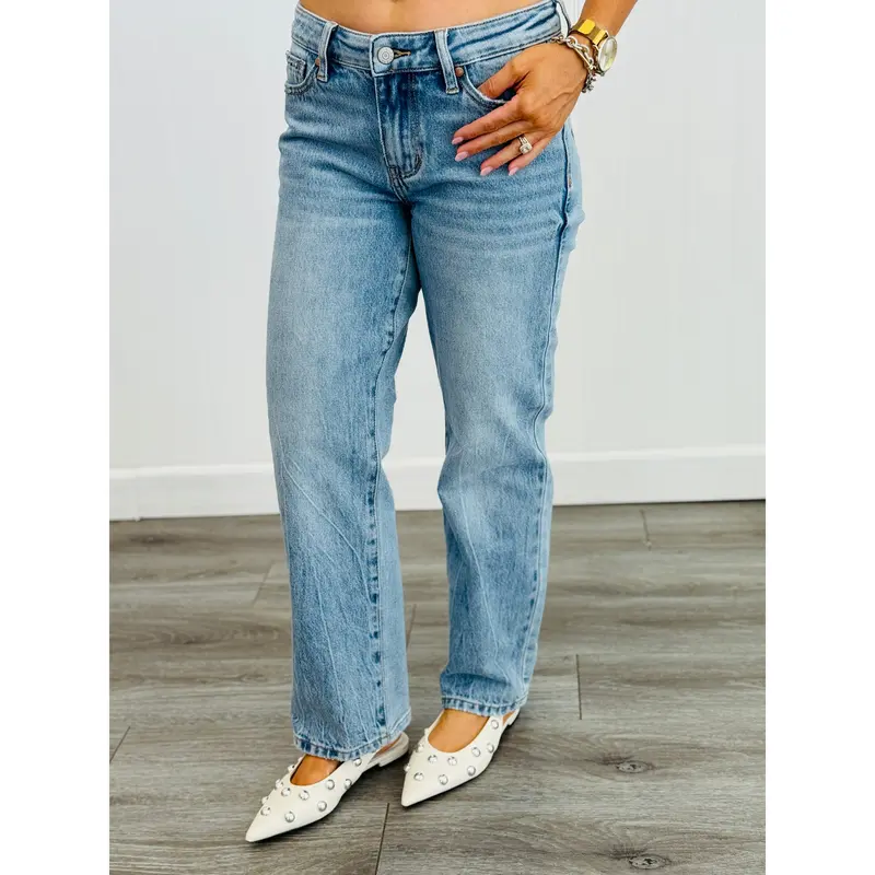 Judy Blue *PETITE* Rigid Rose Straight Jeans(Reg. and Plus)