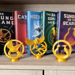 Sign of Rebellion - Hunger Games Bookshelf Decor with Stand