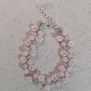 Daisies, Crystals and Pearls Bracelet