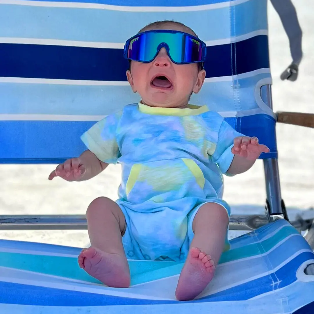 The Leonardo Baby Vipes Blue-Green Lens Sports Sunglasses in Blue The Leonardo Baby Vipes Blue-Green Lens Sports Sunglasses in Blue