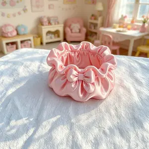 1pc Cute Pink Flower & Bow Storage Basket Lovely Desktop Organizer Box Large Capacity Pen Holder Lightweight Jewelry Display Box Makeup Storage Bin Kawaii Cosmetics Box Home Decor Bedroom Supplies Decorative Ornament Photography Prop Gifts for Girls