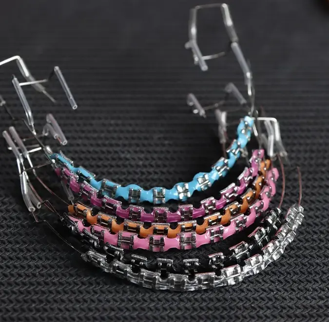 Stainless Steel Temporary Fake Braces Kit - 2 Pieces Hooked Metal Oral Accessory with Ligature Ties, Unisex Boxing & Martial Arts Fashion Decoration for Youth (Upper/Lower Hooks Smile Enhancement)