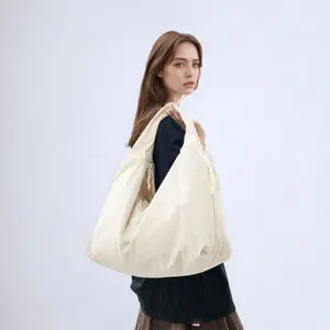 Stylish Carryall with Wide Strap, Large Tote Bag for Women, Hobo Shoulder Purse with Wide Comfort Strap & Zipper Closure, Lightweight Durable Handbag for Work, Travel, Shopping, Large Purse, Everyday Carry, Casual Chic, Travel Essentials