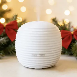 Mini humidifier, lantern aromatherapy diffuser humidifier, compact and portable, 7-color LED night light, quiet fog for office, yoga, car, bedroom and home decoration