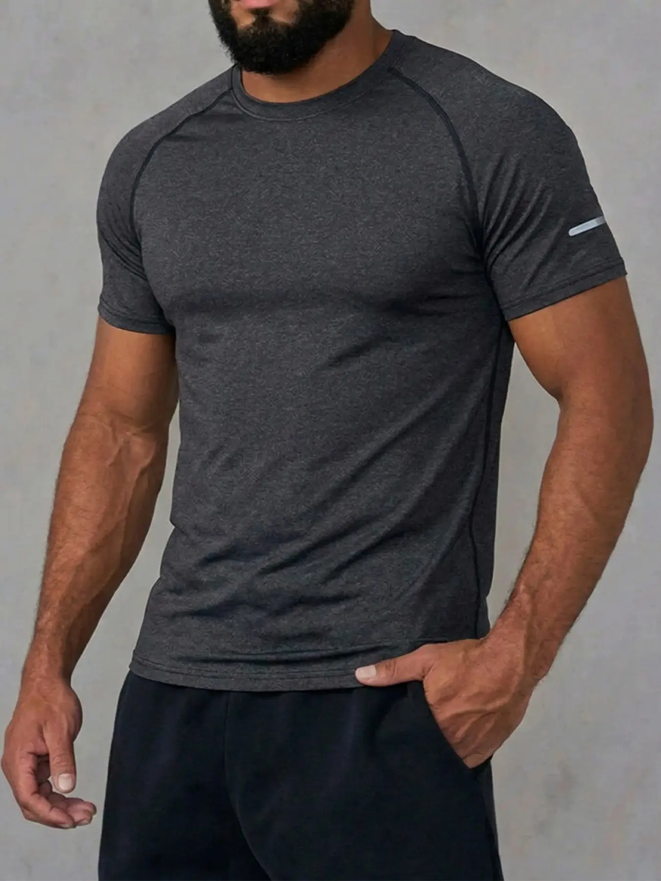 Men's Heather Gray Athletic T-Shirt, Short Sleeve Raglan Tee, Sporty Crew Neck, Slim Fit Quick Dry Workout Top for Gym and Training, Quick Dry Activewear