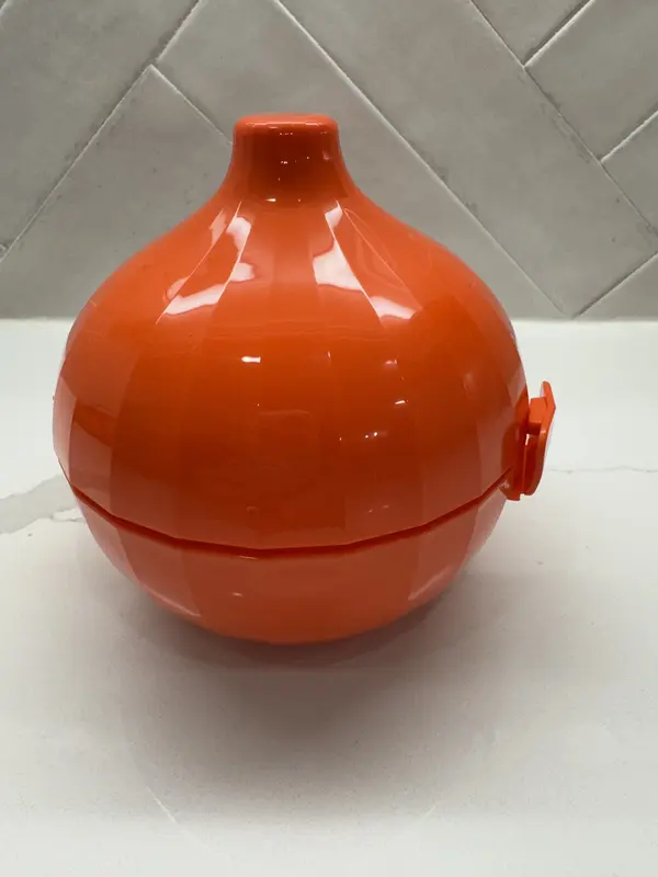 Tupperware Forget-Me-Not Keepers - for fruits, veggies and Treats