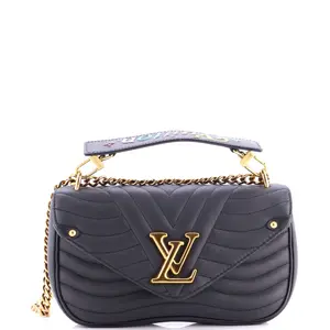 Pre-owned Louis Vuitton material Messenger Bags New Wave Chain Bag Quilted Leather MM by Rebag