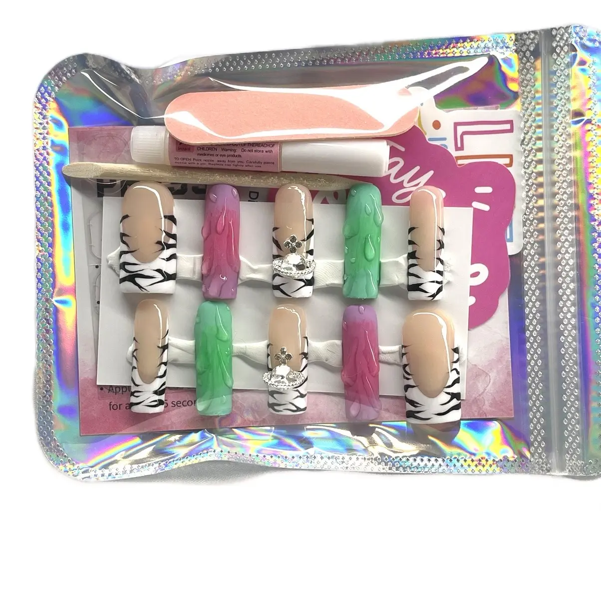 Trendy Press On Nails - Fashionable Nail Art for a Quick and Easy Manicure
