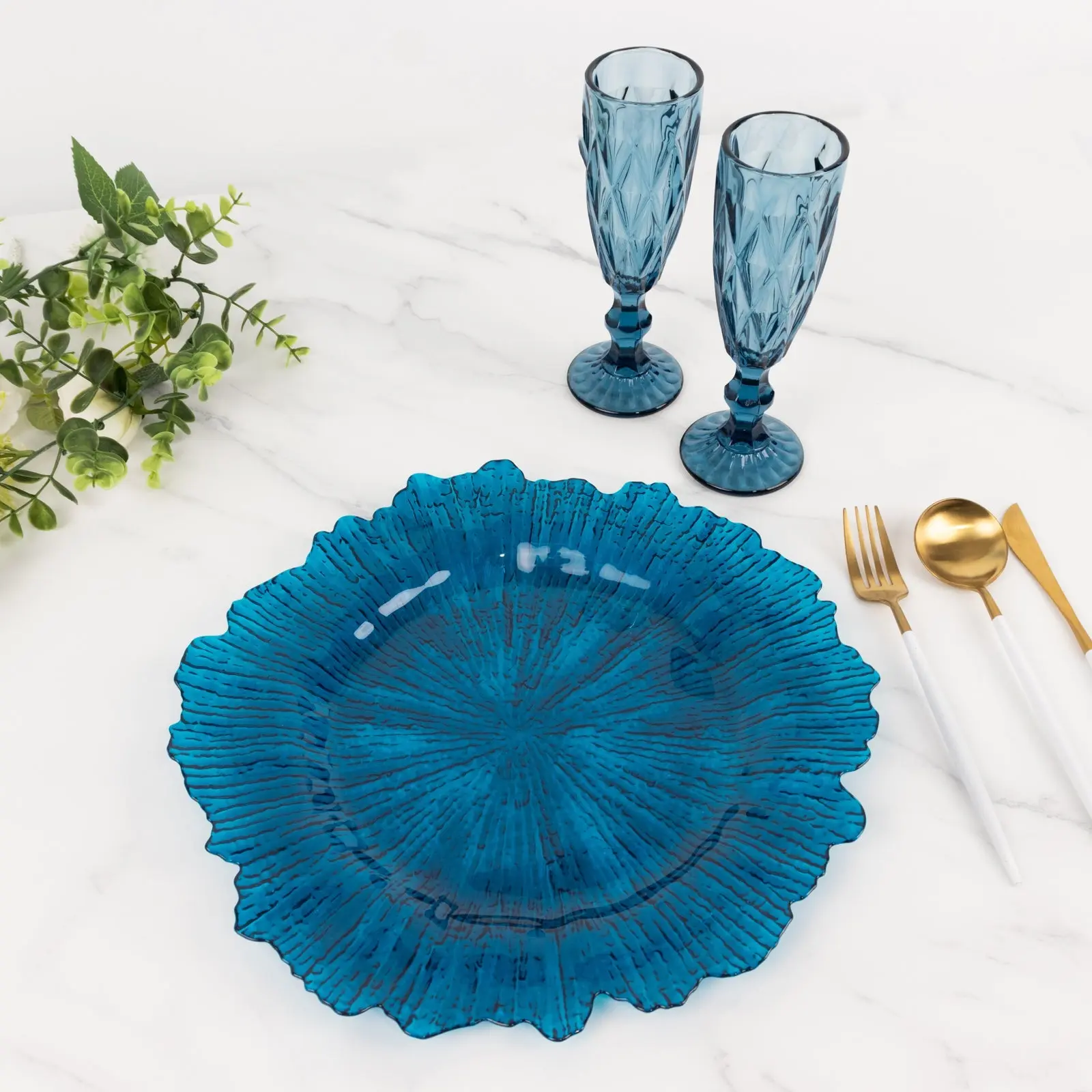 6-Pack Charger Plates Set - 13" Round Transparent Navy Blue Reef Design Acrylic Plastic Plates for Banquets, Receptions (Not Oven Friendly), Acrylic Plates