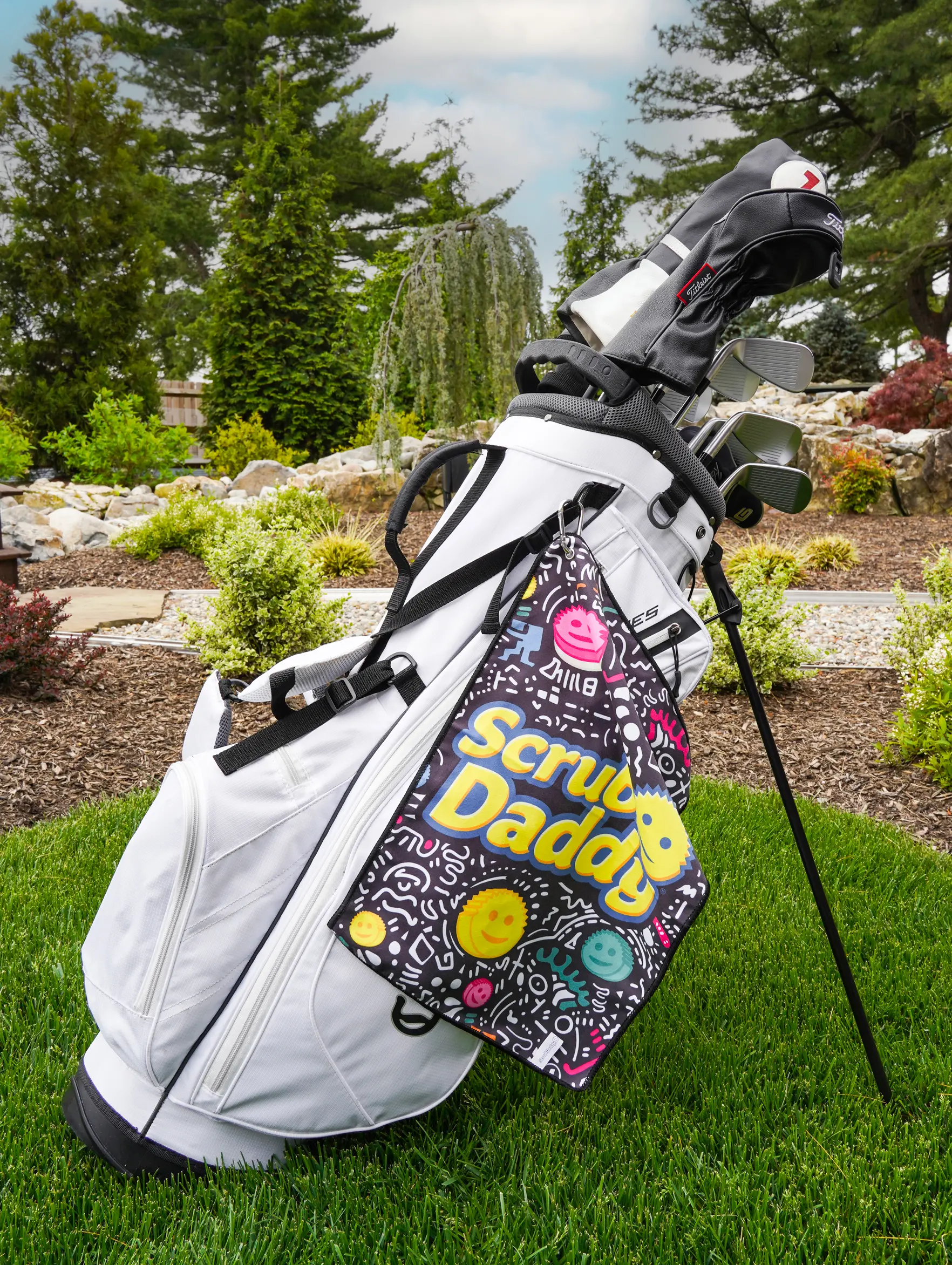 Scrub Daddy Limited Edition Grommeted Sports Towel Hanging Microfiber