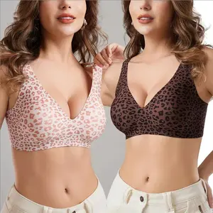 Jelly-colored deep V low-cut bra, wide-strap seamless wireless bra, comfortable and sexy U-shaped back design, suitable for women's daily casual wear