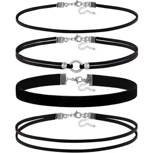 Velvet Choker Necklace for women Black Lace Choker Layered Classic Black Choker Gothic Chokers for Halloween Cosplay jewelry Gift for Women