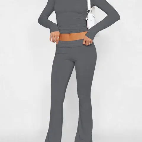 Two-piece Set Women's Solid Long Sleeve Fitted Crop Top & Flare Leg Pants, Stretchy Outfit Sets, Everyday Casual Lady Chic Fashion Cozy Round Neck Top & Bell Bottom Trousers for Daily Outdoor Wear, Women's Clothing for Summer, Fall outfit, Womenswear