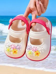 Girls' Stylish Mary Jane Shoes with Flower Design, Breathable Clogs for Toddlers, Girls' Comfortable Slip-On Floral Shoes