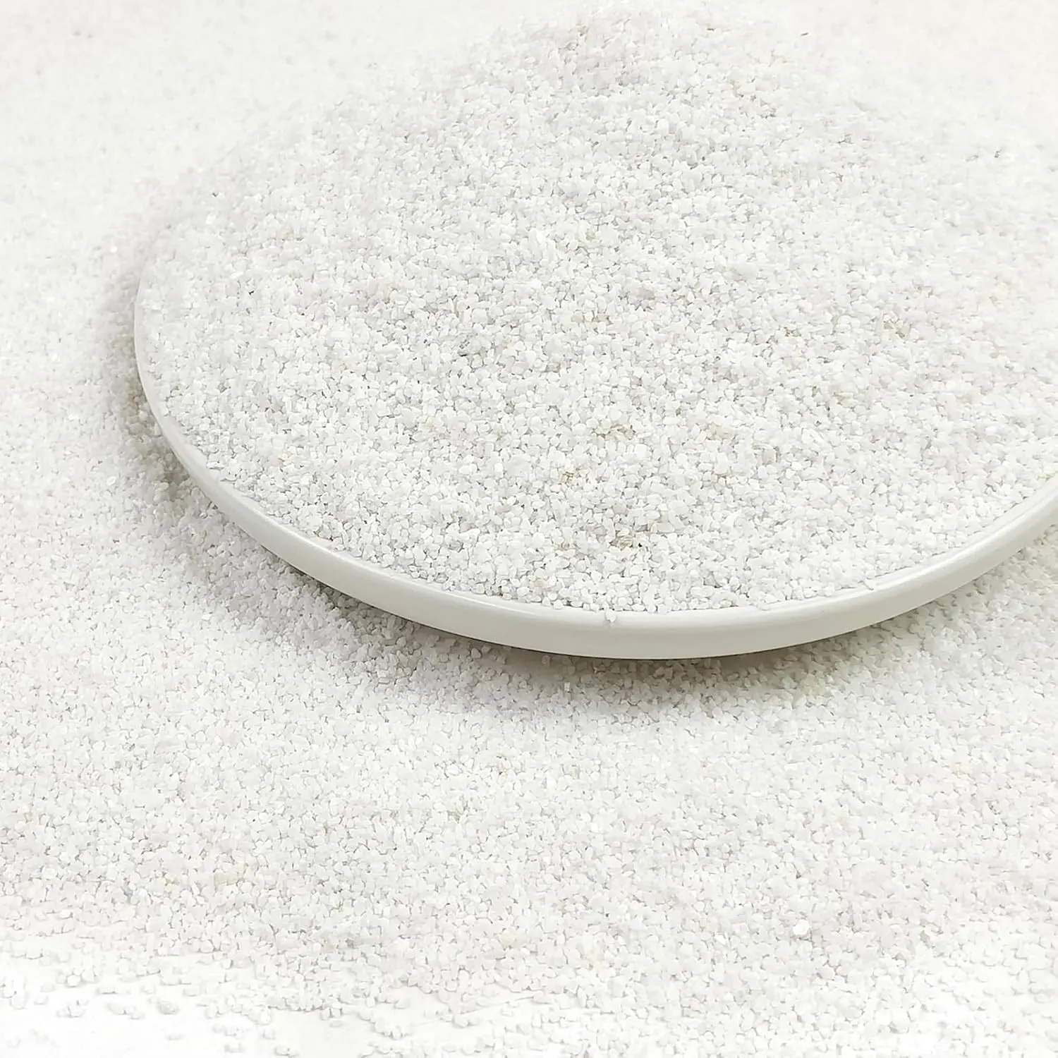 Aquarium Sand, 5lbs White Fish Tank Sand, Aquarium Gravel Substrate for Aquascaping, Vivariums, Terrariums, Plants and Crafts