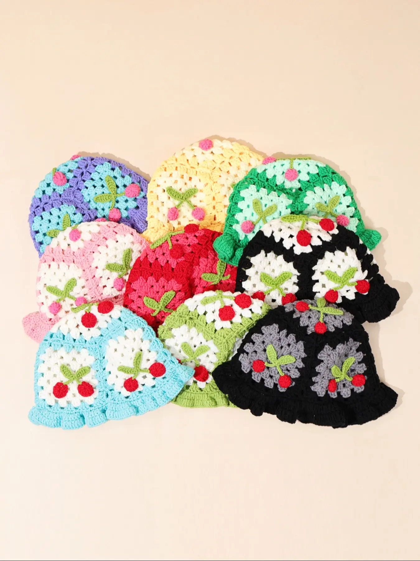 Handmade Crochet Bucket Hat, Knit Hat, Retro & Design, Ultra-Soft Warm Yarn, Ideal for Winter, Stylish Edge Detailing