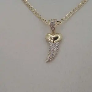 (46)  #2   14k Goldplated  elegant pendant and chain 20 inches14k Goldplated  elegant pendant and chain 20 inches.