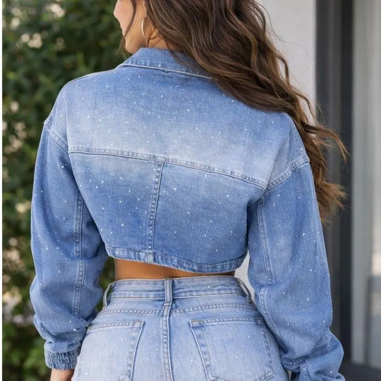 Chaqueta Casual para Mujer - Cropped Denim Jacket with Sparkle Details for Womenswear Coats