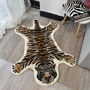 Tiger Print Indoor Carpet, 1 Count Animal Shaped Home Decorative Floor Mat, Anti-slip Boho Style Rug For Living Room Bedroom Kitchen Home Decor, Animal Printed Rug