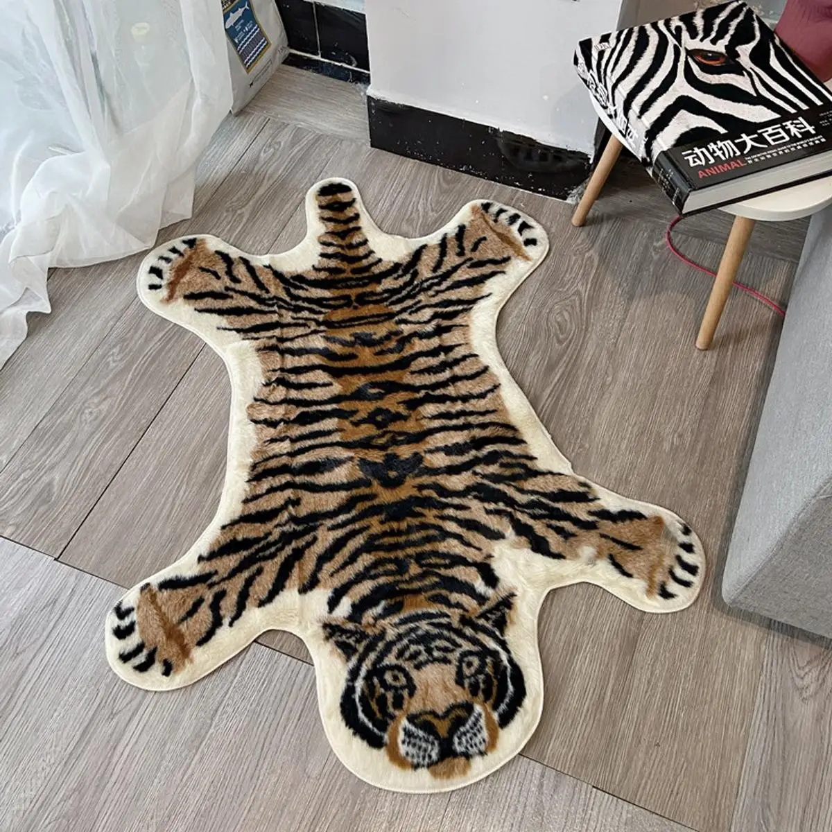 Tiger Print Indoor Carpet, 1 Count Animal Shaped Home Decorative Floor Mat, Anti-slip Boho Style Rug For Living Room Bedroom Kitchen Home Decor