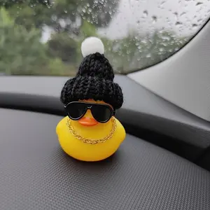 3pcs / 2pcs / 1pc Cartoon Duck Design Car Decoration Cute Rubber Duck Car Ornament Car Dashboard Decoration Car Interior Accessories for Men