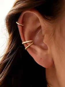 3pcs/Set Golden Huggie Hoop Earrings Set for Women Men Hypoallergenic Stack Cartilage Earrings, Multiple Piercing Lightweight Mini Thin Cute Dainty Trendy Clip On Jewelry Set Gifts for Women Xmas sustainable gifts christmas gifts