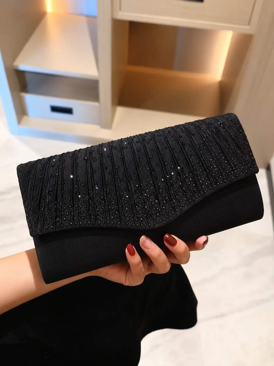 Women's Elegant Chain Evening Clutch Bag - Exquisite Party Accessory, Ideal Valentine's Day Gift