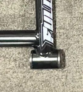 Bushing style mounting(uppers)