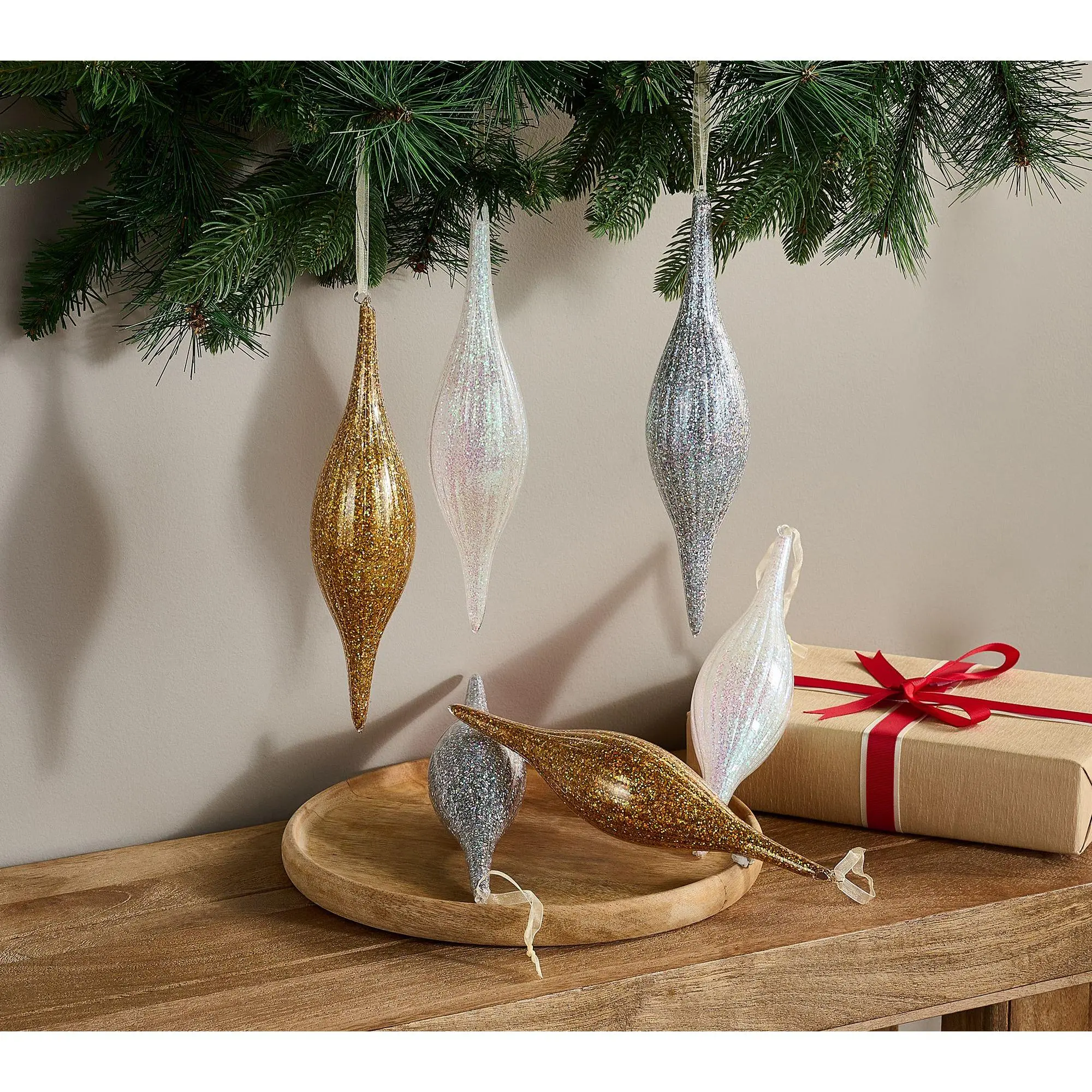 Fierce Home Set of 6 Glitter Finial Ornaments with Giftbox Fierce Home Set of 6 Glitter Finial Ornaments with Giftbox